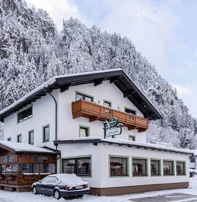 Gasthaus Knapp-Spieljoch Fuegen