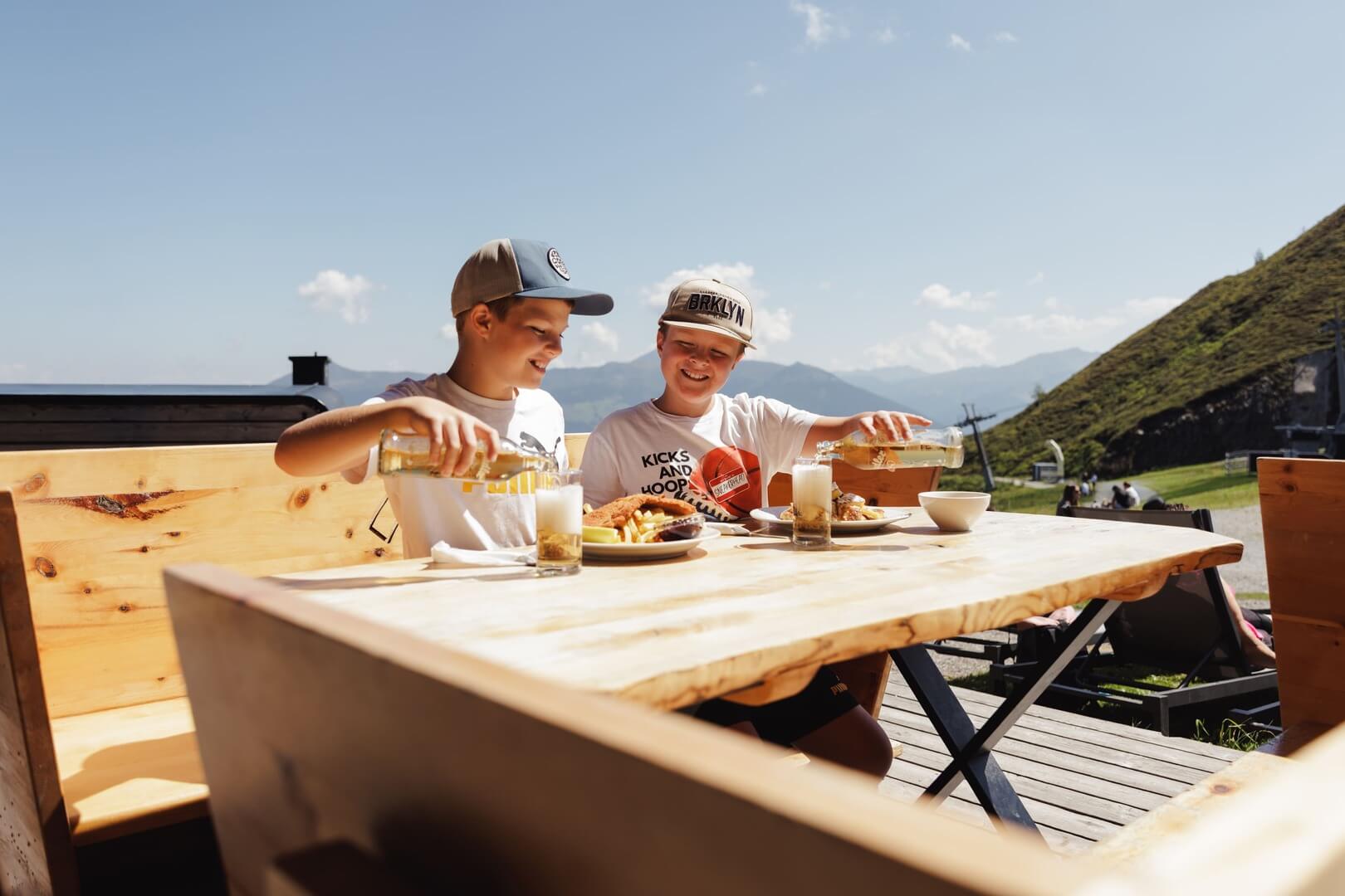 Kulinarik-Mountain Loft-Familie-Spieljochbahn-Fuegen-Sommer-074